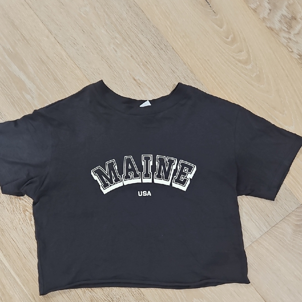 H&M Navy Short Sleeve Crop Tee with Graphic Design